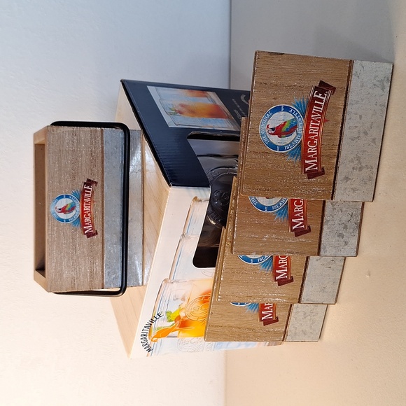 #ADW Margartaville set of 4 - 20 fl oz highball glasses and 4 coasters - Picture 6 of 6